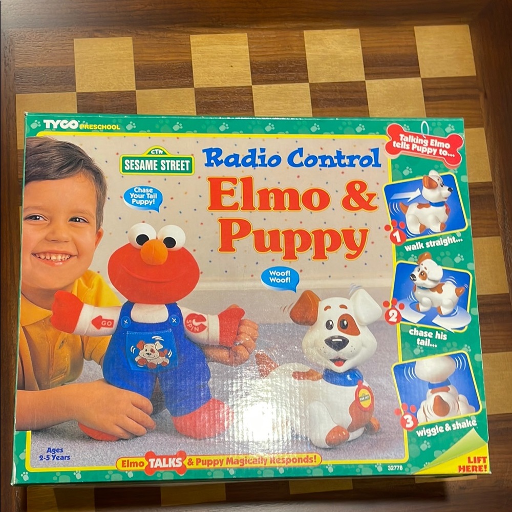 Sesame Street Elmo & Puppy Radio Control Toy - Red and White